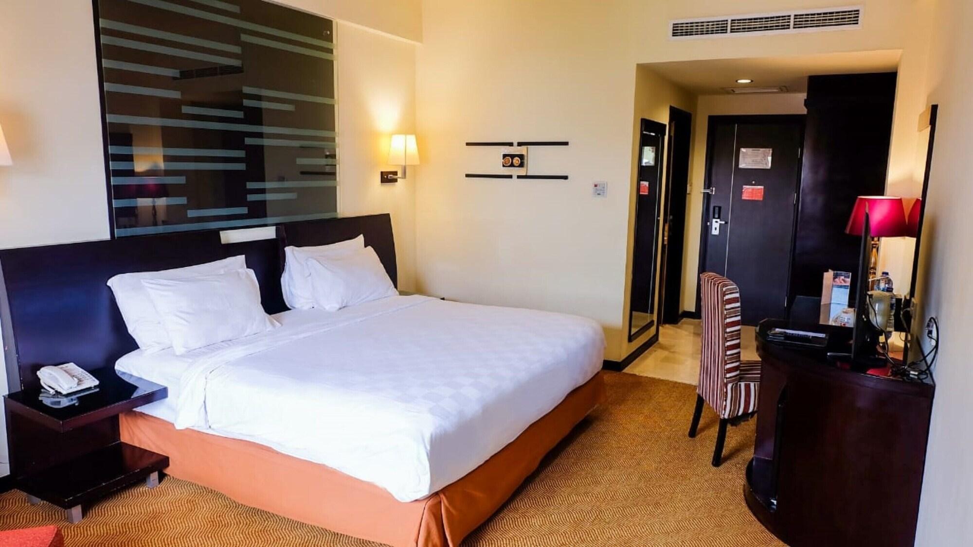 สวิส เบลโฮเต็ล สิเล ปาลู Hotel ภายนอก รูปภาพ