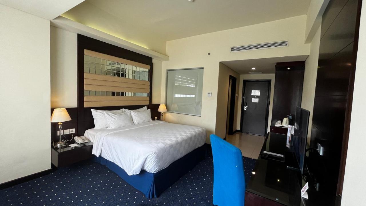 สวิส เบลโฮเต็ล สิเล ปาลู Hotel ภายนอก รูปภาพ