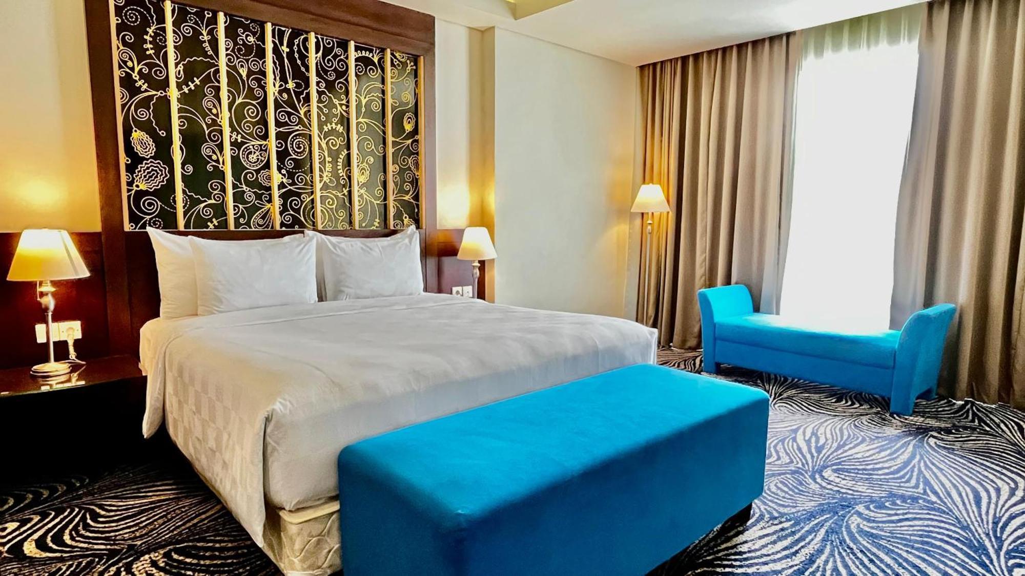 สวิส เบลโฮเต็ล สิเล ปาลู Hotel ภายนอก รูปภาพ