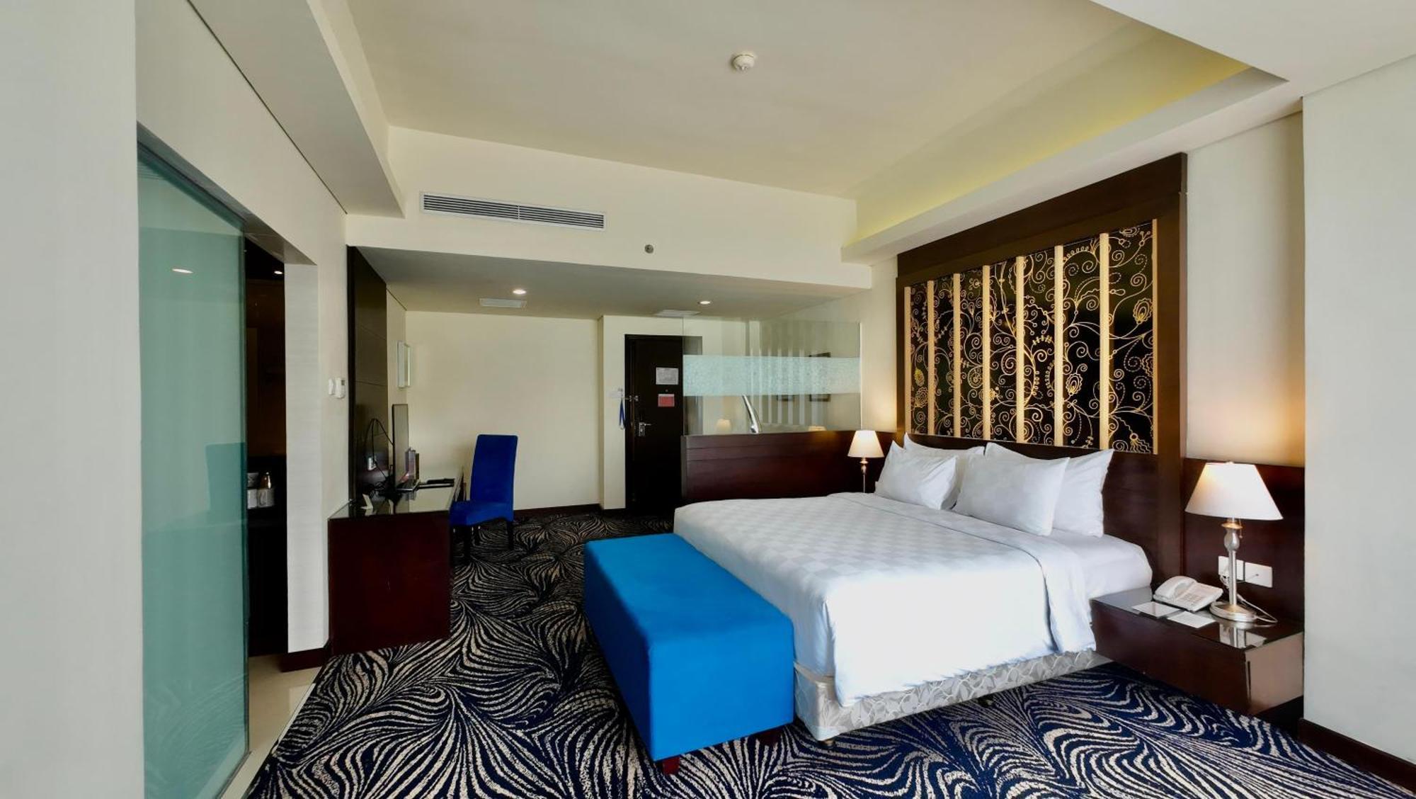 สวิส เบลโฮเต็ล สิเล ปาลู Hotel ภายนอก รูปภาพ