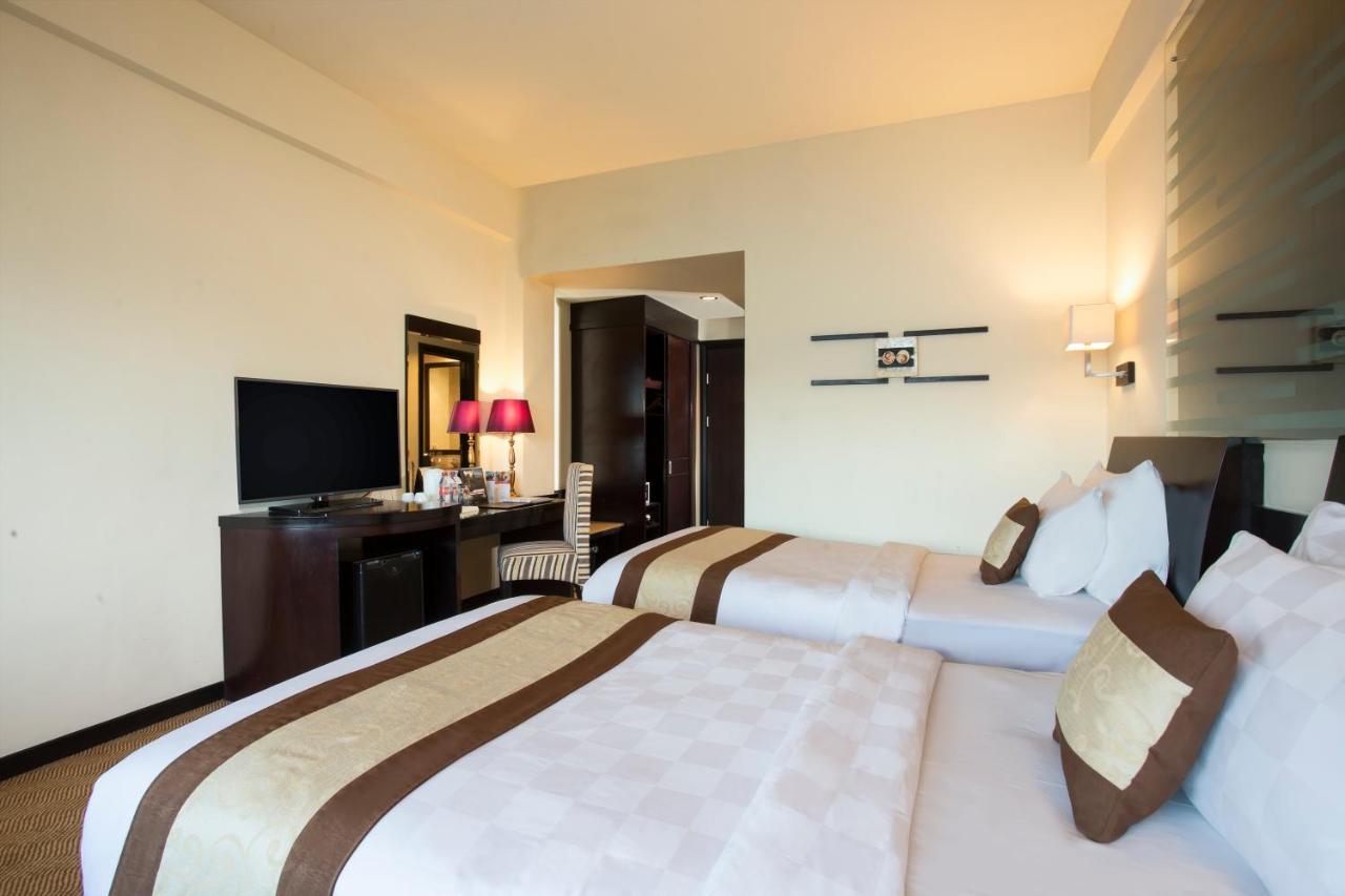 สวิส เบลโฮเต็ล สิเล ปาลู Hotel ภายนอก รูปภาพ